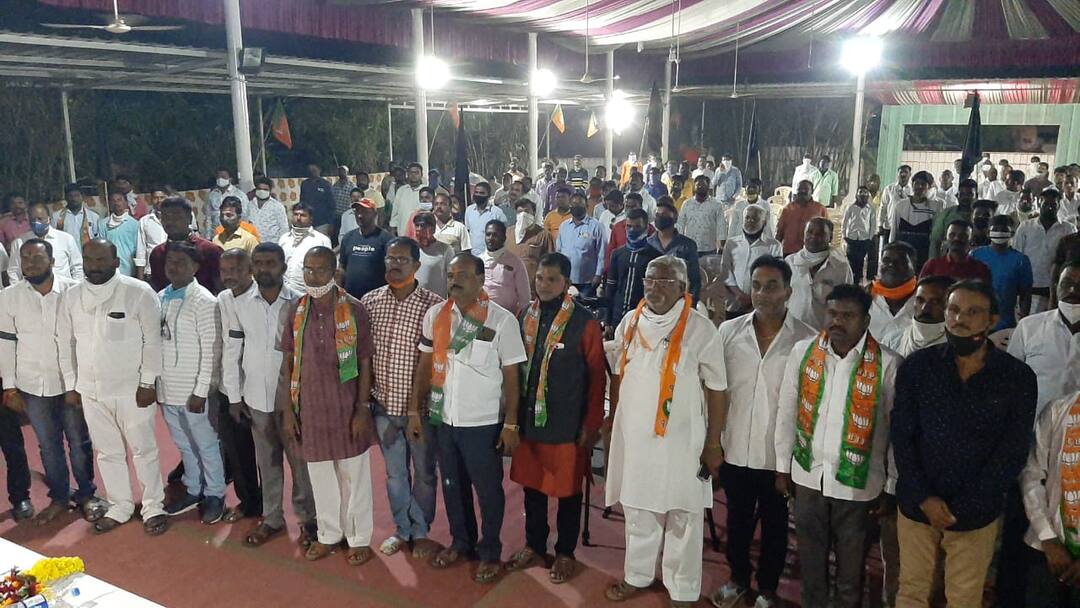 resignation of 257 booth chiefs against administration of Shrirampur BJP district president श्रीरामपूर भाजप जिल्हाध्यक्षांविरोधात बंड, 257 बूथ प्रमुखांचे सामूहिक राजीनामे