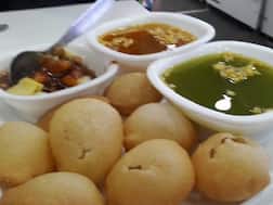 कोरोनात पाणीपुरी खायला घाबरू नका! औरंगाबादच्या दोन तरुणांनी बनवलं पाणीपुरीचं मशीन