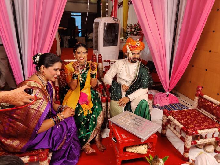 'जुळून येती रेशीम गाठी' या मालिकेतही शर्मिष्ठानं महत्त्वाची भूमिका साकारली होती. 