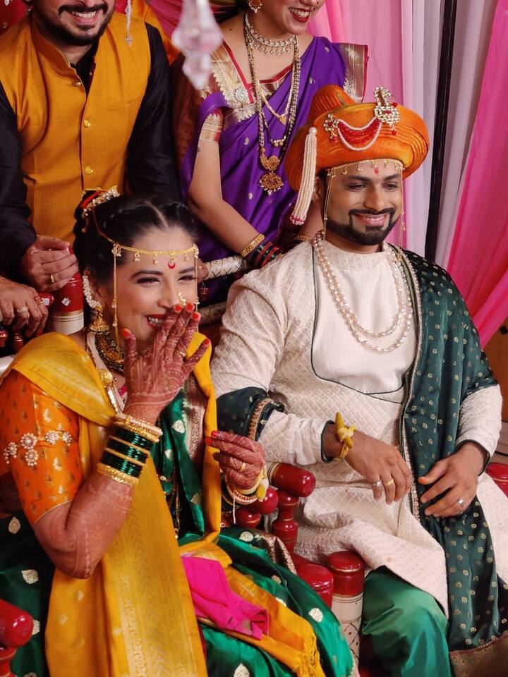  काही काळासाठी ब्रेक घेतल्यानंतर ती मराठी बिग बॉसच्या माध्यमातून प्रेक्षकांच्या भेटीला आली. 