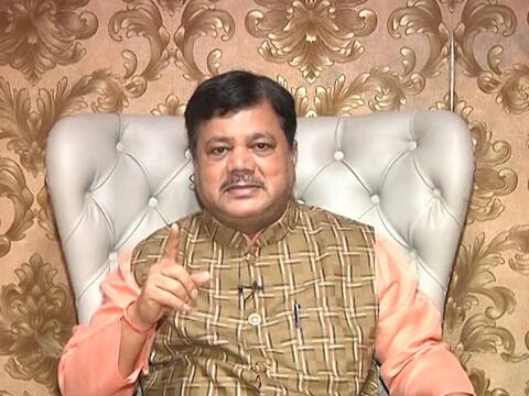 मुख्यमंत्र्यांचा संवाद म्हणजे 'बोलाची कडी व बोलाचाच भात' : प्रविण दरेकर