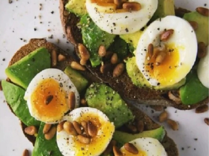 Health Tips Benefits of Eating Eggs in breakfast diet Health Tips : ब्रेकफास्टमध्ये नियमित अंडी खाण्याचे फायदे!