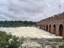 PHOTO : महाराष्ट्रासह आंध्रप्रदेश आणि तेलंगणात पावसाची कोसळधार; अनेक भागांत पूरस्थिती, रस्त्यांना नद्यांचं रुप