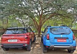 New Renault Duster vs Hyundai Creta Turbo petrol I कार खरेदी करताना काय पाहणार? शक्तिशाली टर्बो पेट्रोल इंजिन की आधुनिक टेक्नॉलॉजी