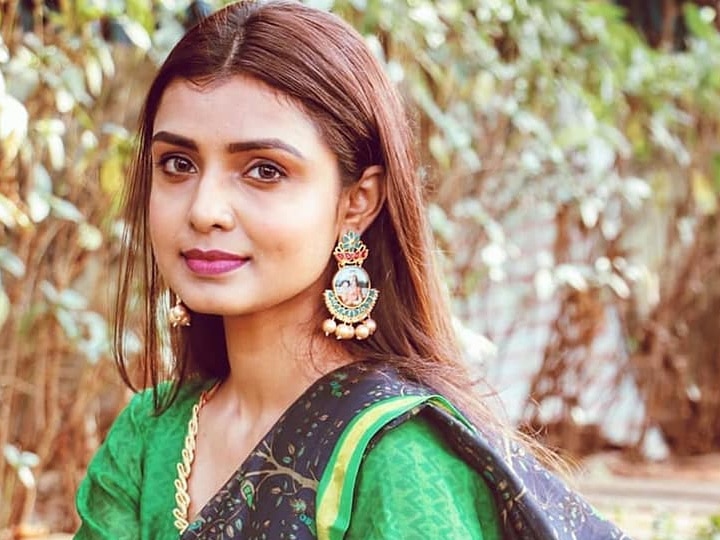 marathi actress mayuri deshmukh emotional insta post about her friend   मैत्रिणीला शुभेच्छा देताना मयुरी देशमुख झाली भावूक, व्हिडीओ शेअर!