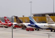 व्हिसा आणि विमान वाहतूकीतील निर्बंधांमध्ये श्रेणीबद्ध शिथिलता