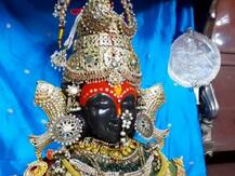 विठुराया गुराखी तर रुक्मिणी विजयालक्ष्मीच्या रूपात.. पाहा फोटो