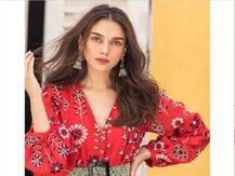 Birthday Special : ग्लॅमरस अदिती राव हैदरीचा नो मेकअप लूक असतो नेहमीच चर्चेत, पाहा फोटो