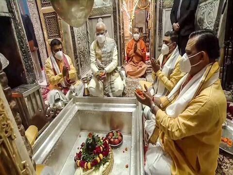 ० शंभराहून अधिक वर्षांपूर्वी चोरीला गेलेली माता अन्नपूर्णेची मूर्ती परत मिळाल्याबद्दल काशीचे अभिनंदन केले. (Pic Credit - PTI