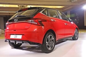 New Hyundai i20 first look review: पाहता क्षणी पसंतीस पडेल नवीन Hyundai i20, काय आहेत वैशिष्ट्ये?