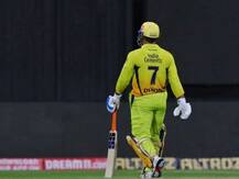 धोनी CSK चं कर्णधारपद सोडण्याची शक्यता, 'या' खेळाडूला संधी मिळणार?