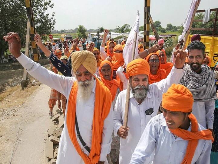 indian farmers continue anti farm bills protests latest update Farmer Protest | दिल्लीच्या सीमेवर धडकलेलं शेतकरी वादळ कसं शांत होणार?