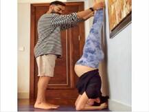 प्रेग्नंट अनुष्का शर्माचं विराटच्या मदतीने शीर्षासन