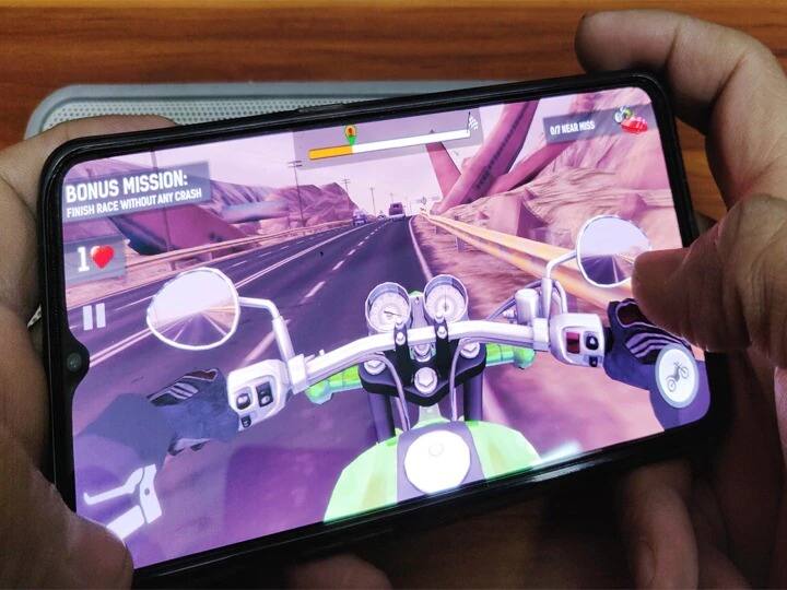 Avoid showing online gaming fantasy sports advertisements these advertisements can be misleading said Ministry of IB Online Gaming | ऑनलाईन गेमिंगच्या जाहिरातींबाबत माहिती आणि प्रसारण मंत्रालयाकडून चिंता व्यक्त, दिशानिर्देश जारी