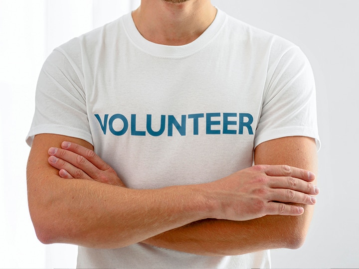 International Volunteers Day 2020 know about history theme significance International Volunteers Day 2020 | आज आंतरराष्ट्रीय स्वयंसेवक दिवस, का साजरा केला जातो हा दिवस?
