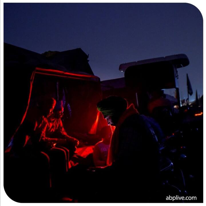 या आंदोलनासाठी शेतकऱ्यांनी पूर्ण तयारी केली असून अन्न, वस्त्र, निवारा सर्व सोबत घेऊन लढतायेत.