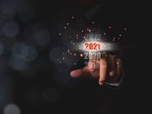 2021 New Year Gifts | नववर्षाच्या पहिल्या दिवशी 'हे' खरेदी करा; वर्षभर घरात नांदेल सुख-समृद्धी