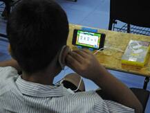 ऑनलाईन वर्गामुळे चिमुकल्यांचं आरोग्य धोक्यात, मुलांमध्ये हायपरअॅक्टिव्हिटीची लक्षणे