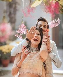 प्रेमाची फिरकी; युजवेंद्र चहल- धनश्रीच्या साखरपुड्याचे फोटो पाहिले?