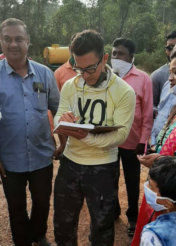 दरम्यान आमिर खान चार दिवस सिंधुदुर्गात थांबणार असून 1 जानेवारीला मुंबईला रवाना होणार आहे