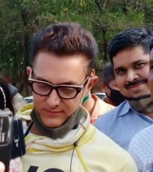 त्यामुळे अभिनेता अमीर खान सरत्या वर्षाला निरोप देण्यासाठी व वर्षाचं स्वागत सिंधुदुर्ग जिल्ह्यात करणार असल्याची प्राथमिक माहिती मिळत आहे.