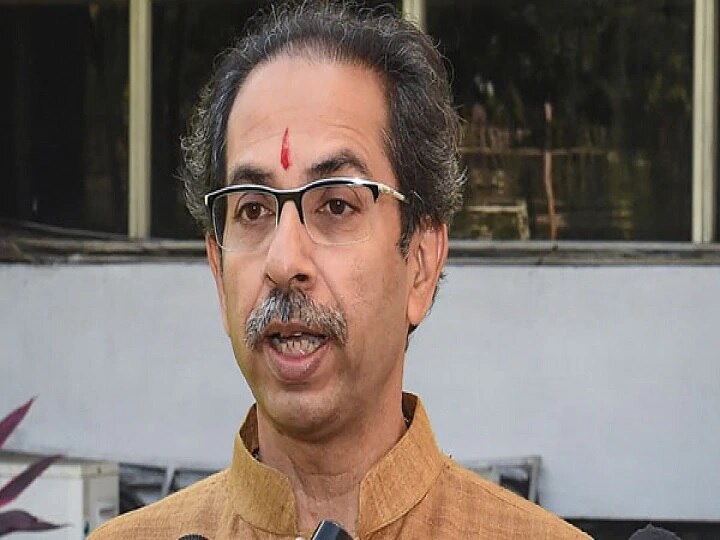 Shiv Sena to contest panchayat elections in UP, trying to tie up with Congress शिवसेना यूपीमध्ये पंचायत निवडणुका लढवणार, काँग्रेसशी युती करण्याचा प्रयत्न