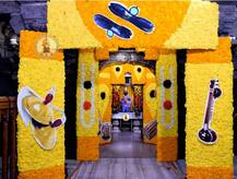 PHOTO : नववर्षाच्या स्वागताला विठुराया सजला, आकर्षक फुलांची सजावट