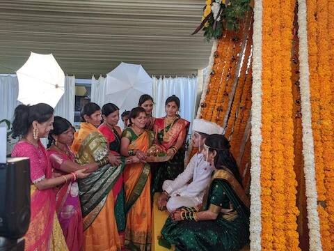 आपल्या सांसारिक आयुष्याला सुरुवात करत असतानाही राहुलनं कुस्तीवरचं आपलं पहिलं प्रेम ठासून दाखवून दिलं आहे.