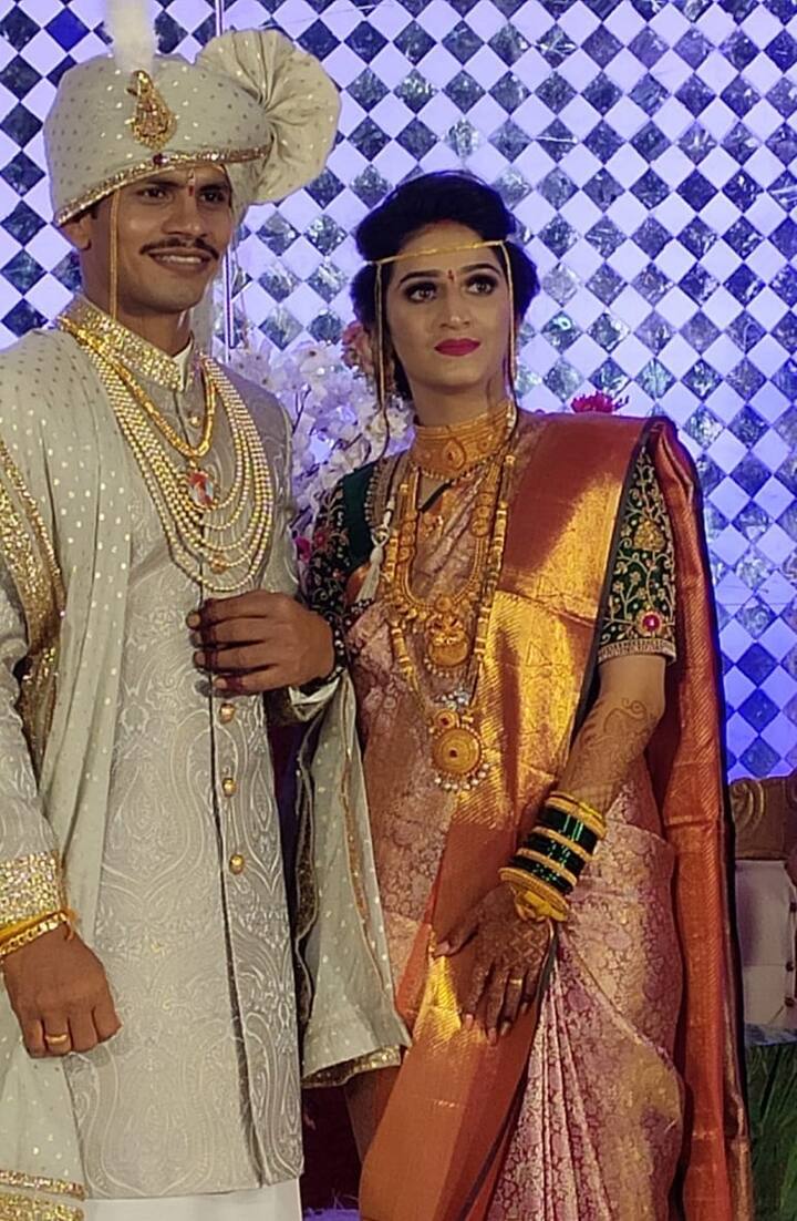  अर्जुनवीर प्रशिक्षक काका पवार यांची कन्या ऐश्वर्याशी राहुलचा विवाह पुण्यातल्या बावधन येथे संपन्न झाला. 