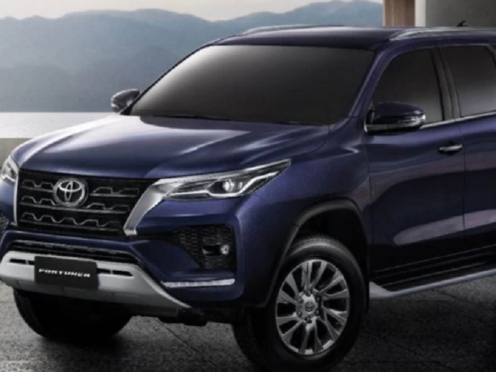 Toyota Fortuner 2021 and Fortuner Legender launched in India know price and feature Toyota Fortuner 2021 आणि Legender भारतात लॉन्च; जाणून घ्या फीचर्स आणि किंमत