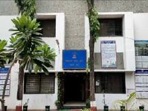 चाकूचा धाक दाखवत 13 वर्षांच्या मुलीवर सामुहिक बलात्कार; आरोपींमध्ये एका मुलीचाही समावेश