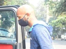 नव्या लूकमध्ये फिरणाऱ्या 'या' क्रिकेटपटूला ओळखलं का?