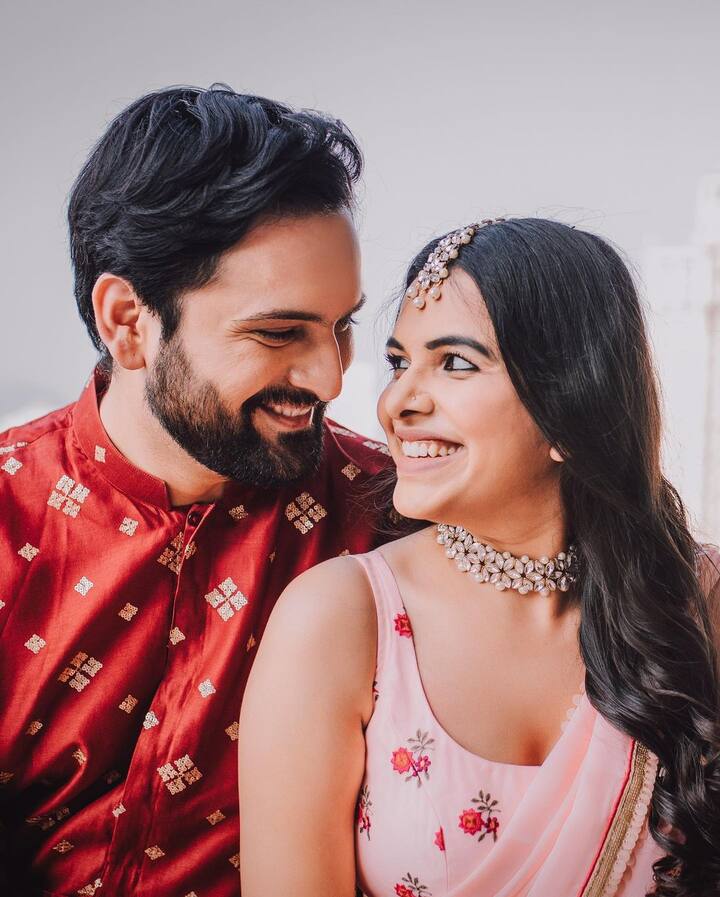 (Photo Credit : @sidchandekar and @mitalimayekar/ instagram)