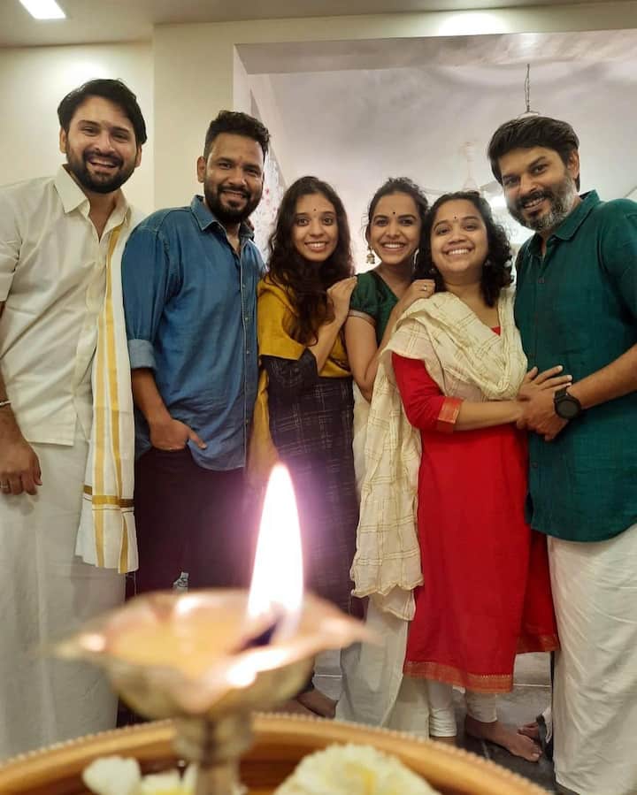 आरती वडगबाळकर आणि आशुतोष परांडकर यांनी सिद्धार्थ-मितालीसाठी खास केळवणाचा बेत आखला होता.  