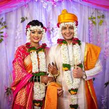 In Pics | अभिनेता आशुतोष कुलकर्णी -अभिनेत्री रुचिका पाटील अडकले विवाहबंधनात