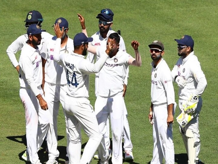 IND Vs AUS 4th Test after taking 5 wickets Mohammed siraj remembered his father also told about his mother IND Vs AUS | 5 विकेट घेणारा सिराज वडिलांच्या आठवणीनं भावूक, आईच्या एका फोनकॉलनं दिली ताकद