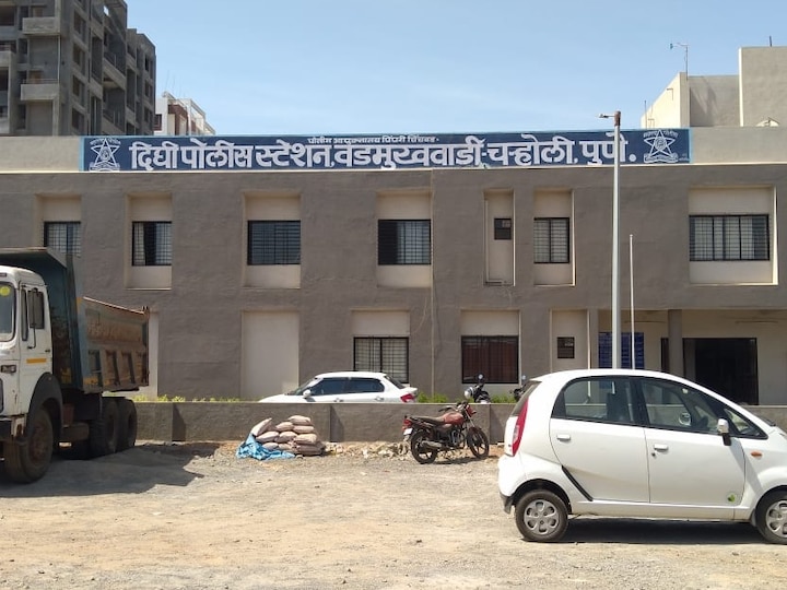 police officer attempted suicide in a police station due to a love affair in Pimpri Chinchwad पिंपरी चिंचवडमध्ये प्रेमप्रकरणातून पोलीस कर्मचाऱ्याचा पोलीस स्टेशनमध्येच आत्महत्येचा प्रयत्न