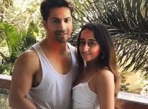 Varun Dhawan Wedding | वरुण- नताशाच्या लग्नासाठी 'या' सेलिब्रिटी फॅशन डिझायनरला पसंती