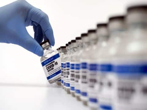 Corona Vaccine | कोरोना लसीची खुल्या बाजारात विक्री नाही, केंद्रीय आरोग्य सचिवांचे स्पष्टीकरण Corona Vaccine | कोरोना लसीची खुल्या बाजारात विक्री नाही, केंद्रीय आरोग्य सचिवांचे स्पष्टीकरण