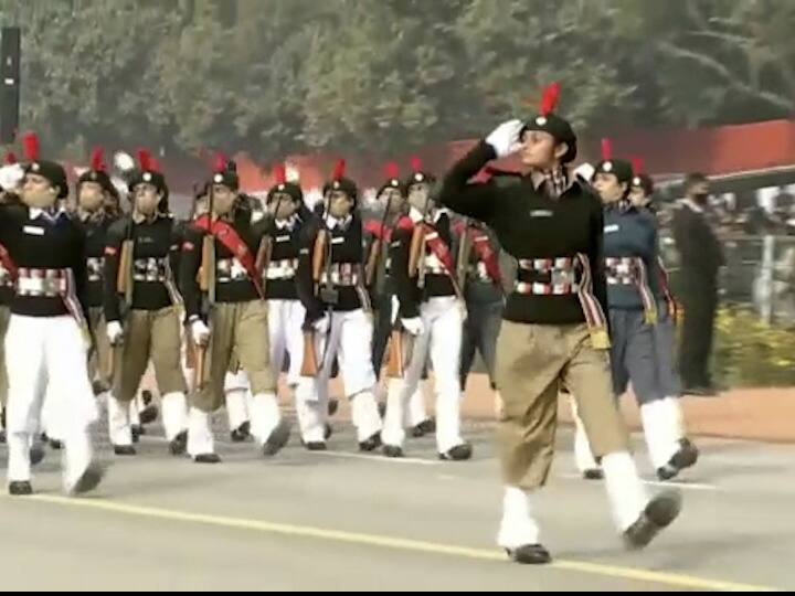 Republic Day Parade 26 January 2021 Delhi, Samrudhi Sant Jalgaon lead women NCC Cadets Republic Day 2021 Parade : दिल्लीतील पथ संचलनात जळगावच्या समृद्धी संतकडे देशातील महिलांच्या नेतृत्वाची धुरा