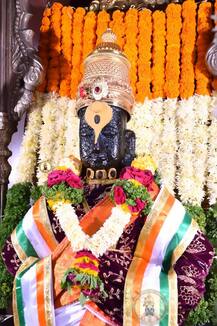 CoronaVirus |  कोरोनाच्या पार्श्वभूमीवर विठुराया पु्न्हा कुलूपबंद, आज सायंकाळपासून मंदिर भाविकांसाठी बंद