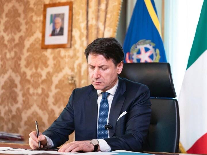 Italian PM Resigns: इटलीच्या पंतप्रधानांचा राजीनामा, देशापुढचे राजकीय संकट गडद Conte Resigns Italian Prime Minister Giuseppe Conte resigned reports statement from Presidency Italian PM Resigns: इटलीच्या पंतप्रधानांचा राजीनामा, देशापुढचे राजकीय संकट गडद