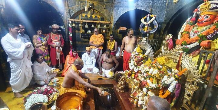 खंडेराया म्हणजे महाराष्ट्राचं आणि छत्रपती घराण्याचंही श्रध्दास्थान असंही त्यांनी पोस्टच्या कॅप्शनमध्ये लिहिलं.