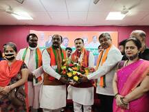 मनसेला दुसरा धक्का,  मनसेचे नगरसेवक आणि गटनेते मंदार हळबेंचा भाजपात प्रवेश