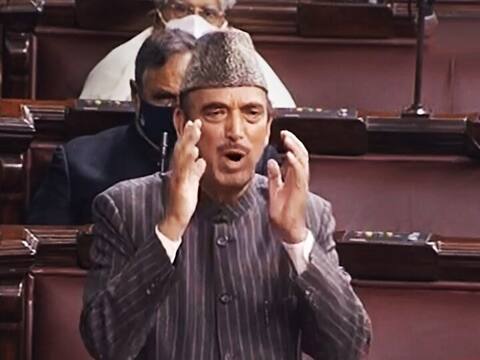 इंग्रजांनाही शेतकऱ्यांसमोर झुकावे लागले होते! गुलाम नबी आझाद यांनी मोदी सरकारला सांगितली आठवण इंग्रजांनाही शेतकऱ्यांसमोर झुकावे लागले होते! गुलाम नबी आझाद यांनी मोदी सरकारला सांगितली आठवण