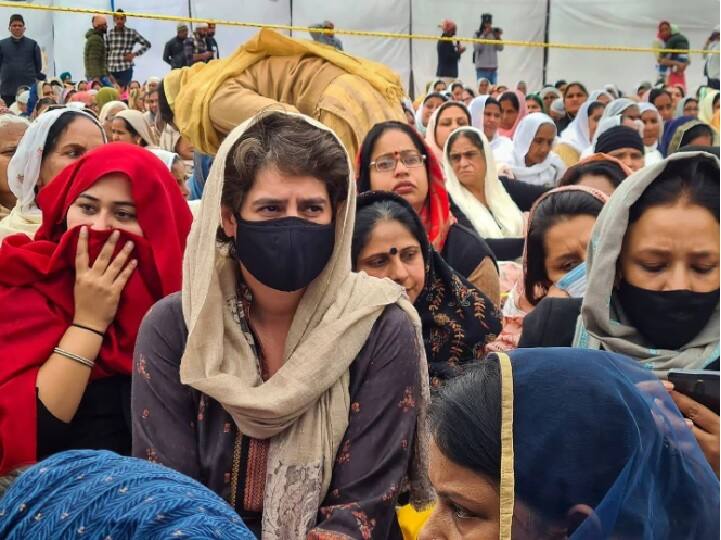 Priyanka Gandhi Spoke In Rampur Modi Government Calls Terrorists शेतकऱ्यांना दहशतवादी म्हणणारं हे सरकार; प्रियंका गांधी यांचा हल्लाबोल