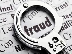 कमोडीटी ट्रेडींगच्या नावाखाली 500 ते 700 लोकांना जवळपास 30 कोटी रुपयांचा गंडा