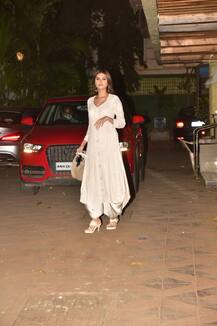 In Pics :  तारा सुतारीयाचा ट्रेडिशनल लूक तुम्ही पाहिलात का?