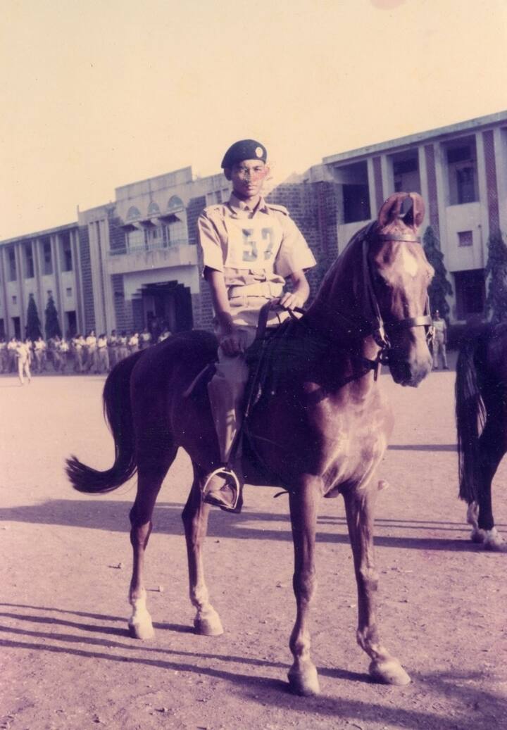 अनेक माध्यमांच्या मदतीनं सारेजण एकाच ठिकाणी अगदी सहजपणे एकवटू लागले आहेत. (छाया सौजन्य- युवराज संभाजीराजे छत्रपती / फेसबुक)