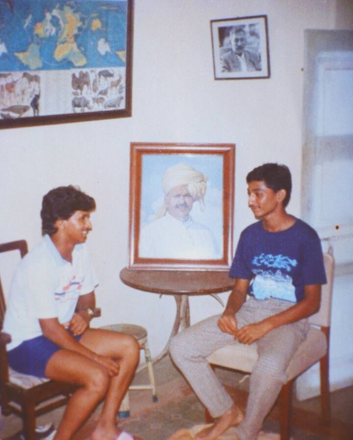 सोशल मीडियाच्या उपलब्धतेमुळं जग खऱ्या अर्थानं एका वेगळ्याच पटलावर एकत्र आलं आहे. (छाया सौजन्य- युवराज संभाजीराजे छत्रपती / फेसबुक)